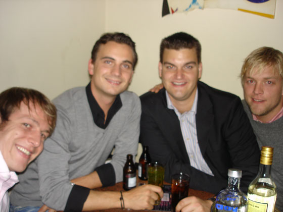 1225553916okt_2008_44
